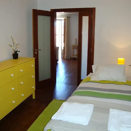Simply Bairro Alto Appartamento Lisbona